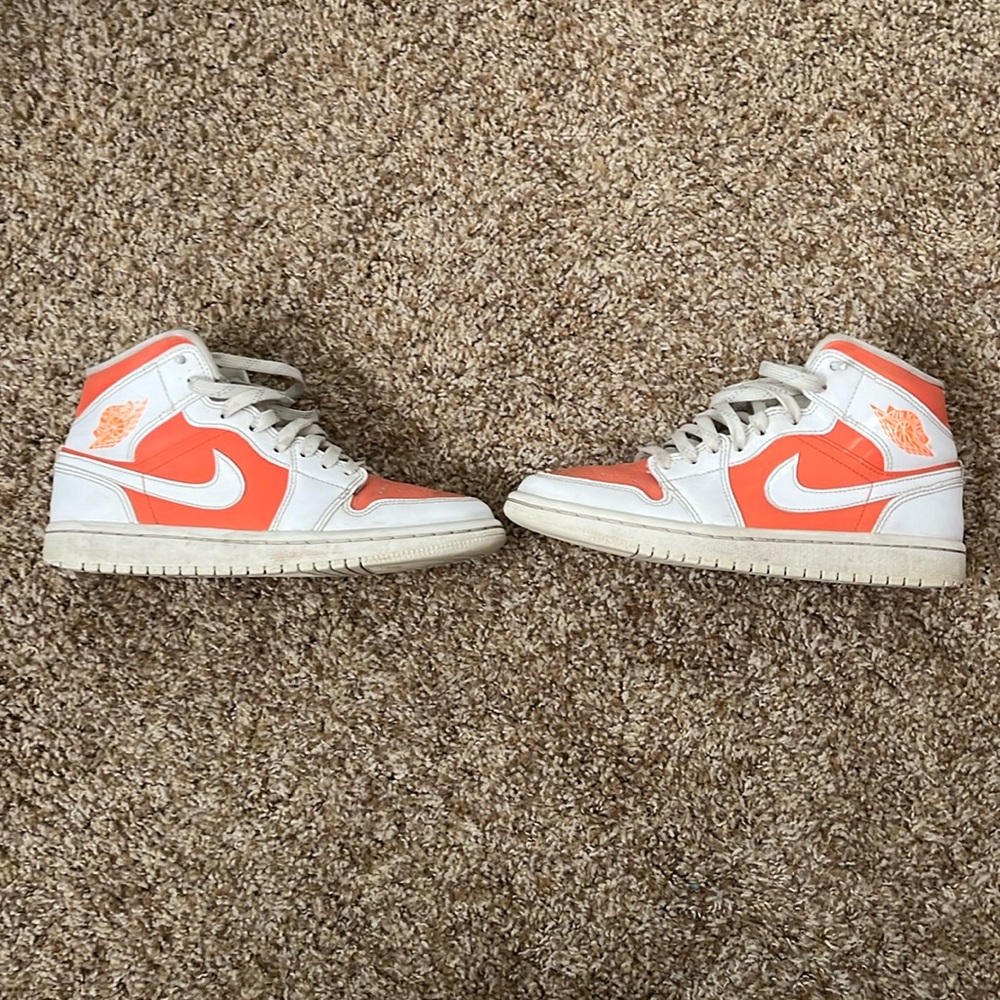 jordan 1 mid
